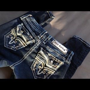 Rock revival jeans DONT BUY.